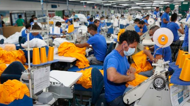Relaciones laborales en un ámbito político autocrático