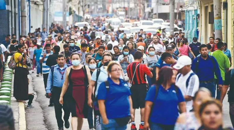 Población trabajadora salvadoreña y sus condiciones para la inserción al mercado laboral