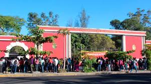 La carga académica en la UES.