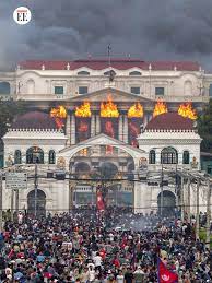 Nepal: el espejo donde deben mirarse los gobernantes corruptos.