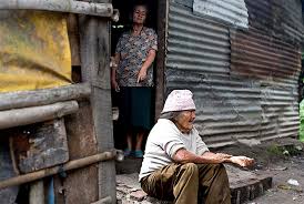 El Salvador. Alto índice de pobreza mientras gobierno anuncia auge económico.