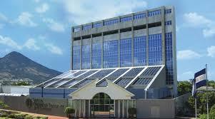 ECONOMÍA DESESPERA A SALVADOREÑOS. Nueve de cada 10 salvadoreños creen que el costo de la vida aumentó.