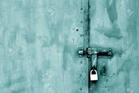 La cadena perpetua en la era Bukele. Vender Candados para una Puerta que no existe