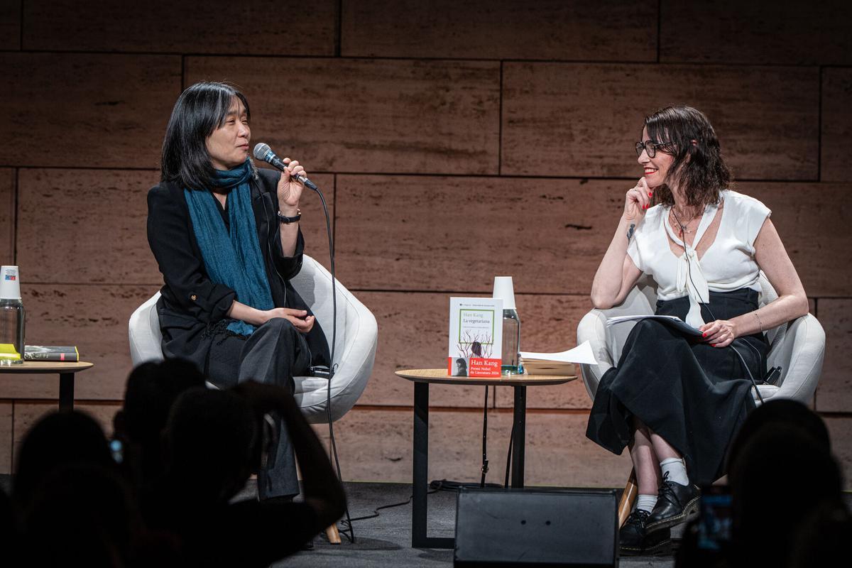 Barcelona 21/04/2026 Icult. La escritora Han Kang, premio Premio Nobel de Literatura 2024, visita el CCCB para hablar de su obra. AUTOR: MANU MITRU