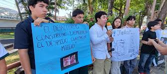 Y LO QUE FALTA en El Salvador.