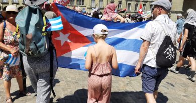 EXITOSA MANIFESTACIÓN DE SOLIDARIDAD CON CUBA EN SUIZA.