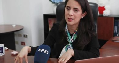 «Solo el pueblo salva al pueblo»: La diputada opositora del Gobierno de Bukele en El Salvador