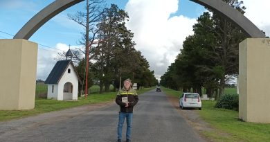 Desde Argentina: PREMIADA POR REPARTIR “INDIOS Y CHINAS”.