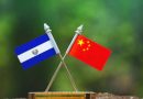China construye. El gobierno hace «show» y escenografía. (Biblioteca sin libros ni lectores, estadio por gusto, convenciones sin bosque).