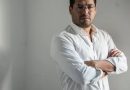 Óscar Martínez, periodista salvadoreño en el exilio: «El Salvador es una dictadura y una cleptocracia: las cárceles son un gran negocio para Bukele»